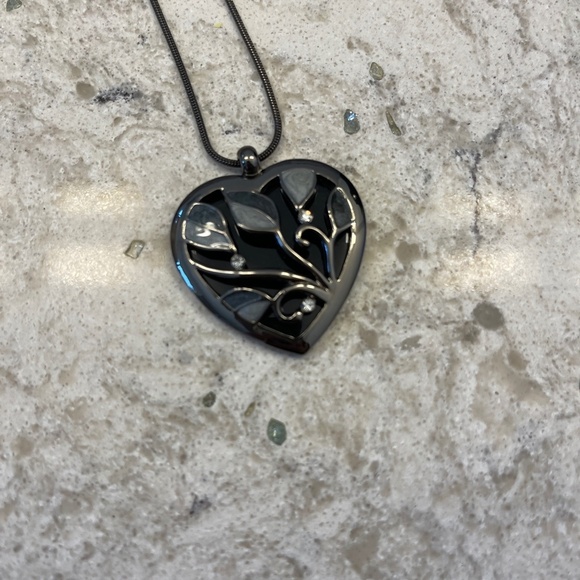 Necklace with Heart Charm - Picture 3 of 7